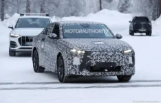 DS testing flagship electric crossover for launch in 2025